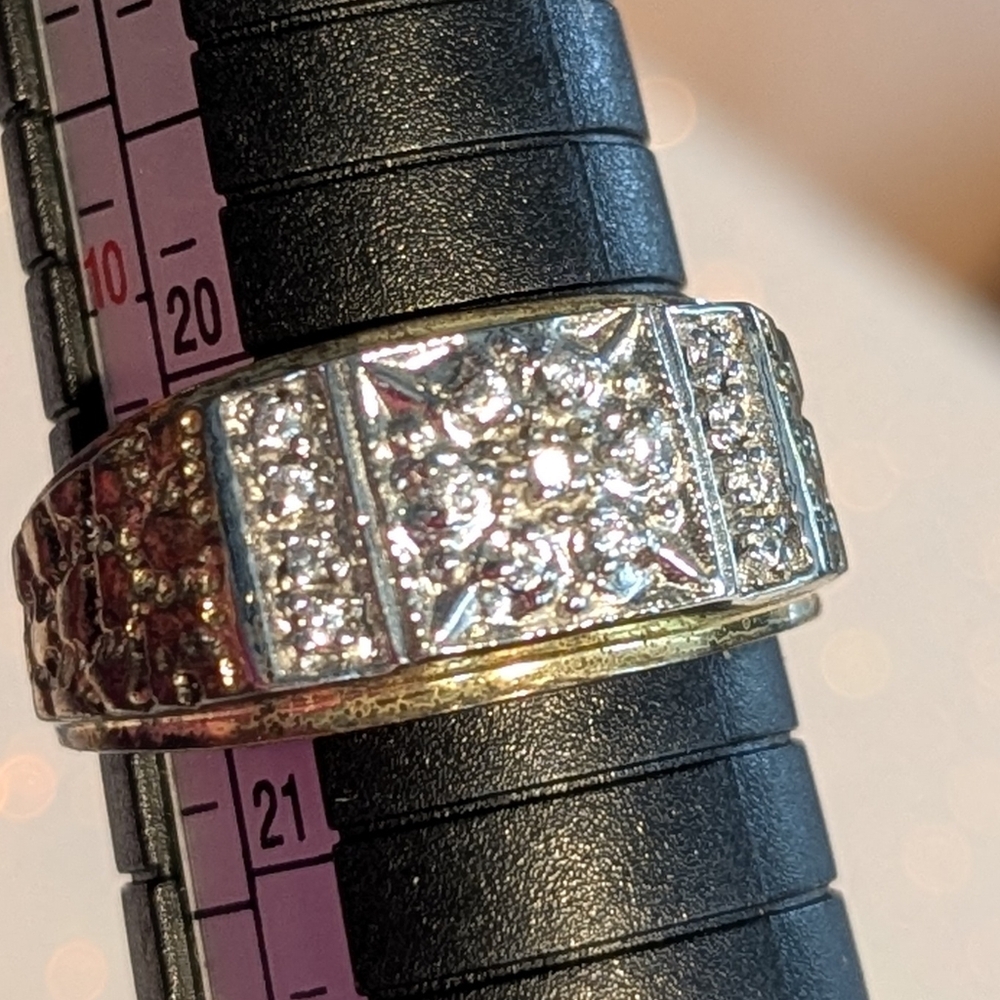 Vintage Gold Ring with CZ Diamonds.   Size 11